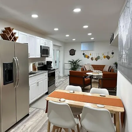 Garden'S Grace: Whispers Apartment Silver Spring Exterior photo