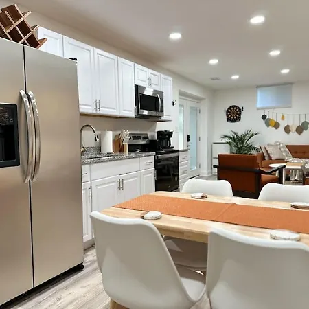 Garden'S Grace: Whispers Apartment Silver Spring Exterior photo