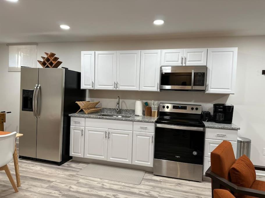 Apartment Garden's Grace: Whispers Silver Spring